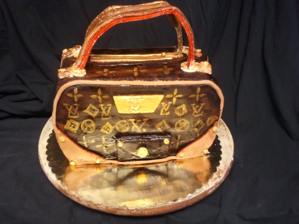tasteandc.biz Custom Cake 