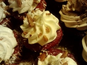 tasteandc.biz Red Velvet Cup Cake  