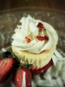 tasteandc.biz Strawberry Cupcake at Taste and C  